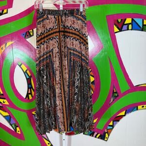 Pleated Maxi Skirt. Elastic Waist. Size Small. Silky Fun Patter. Excellent cond!